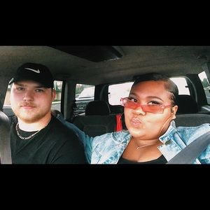 Meet your Posher, Aja